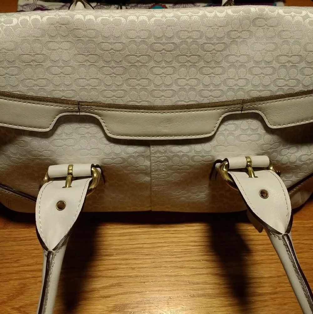 NWOT Coach Hampton Soho Flap Satchel